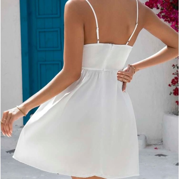 white dress - Picture 2 of 5